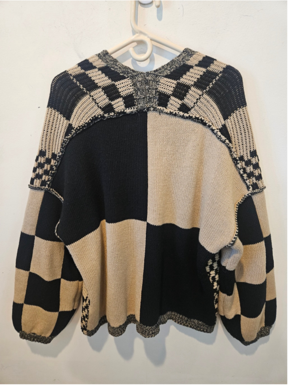 Women's BTFBM Chunky Cardigan Size L Black Beige Checkerboard Pattern - Picture 6 of 10